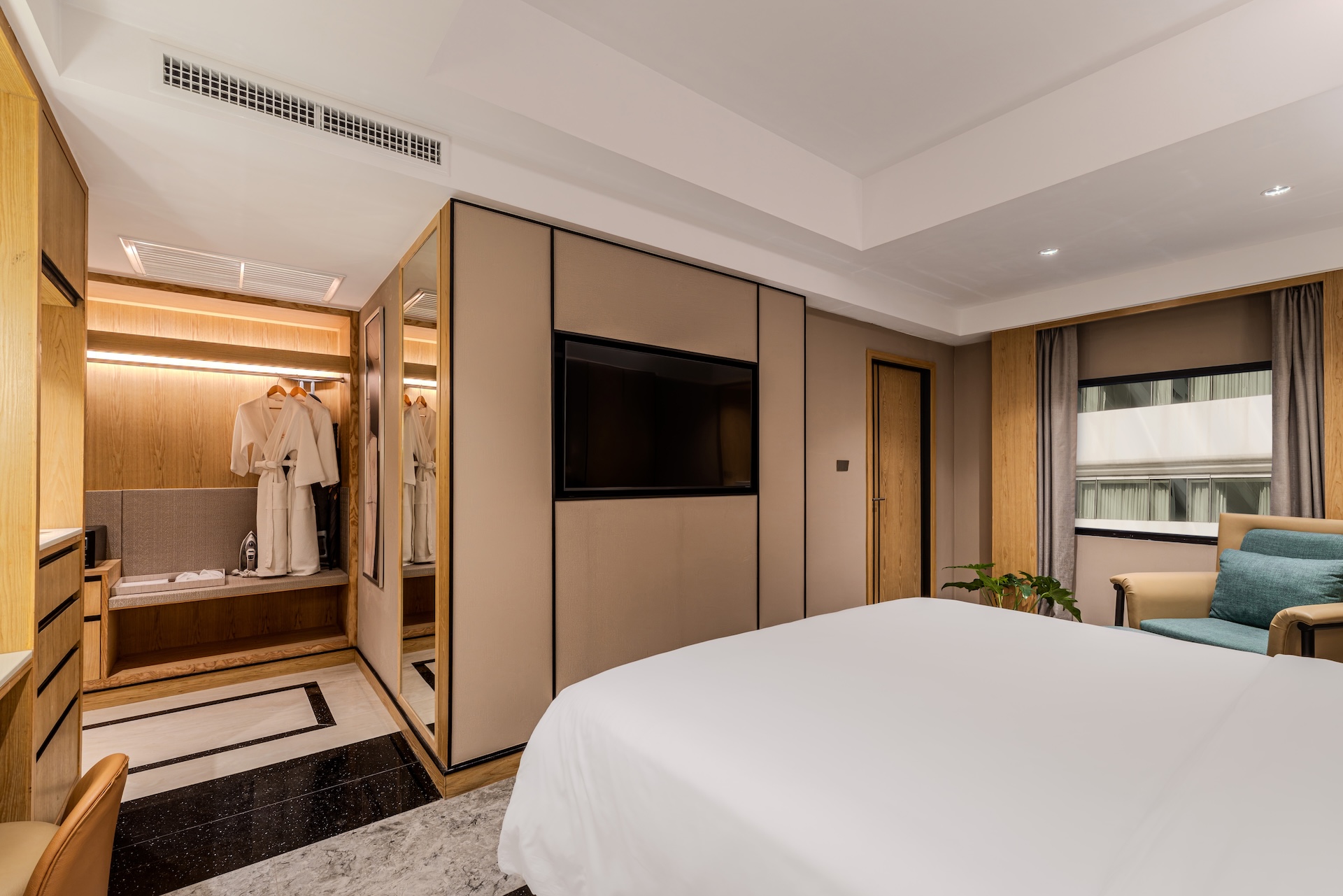 One-Bedroom Suite