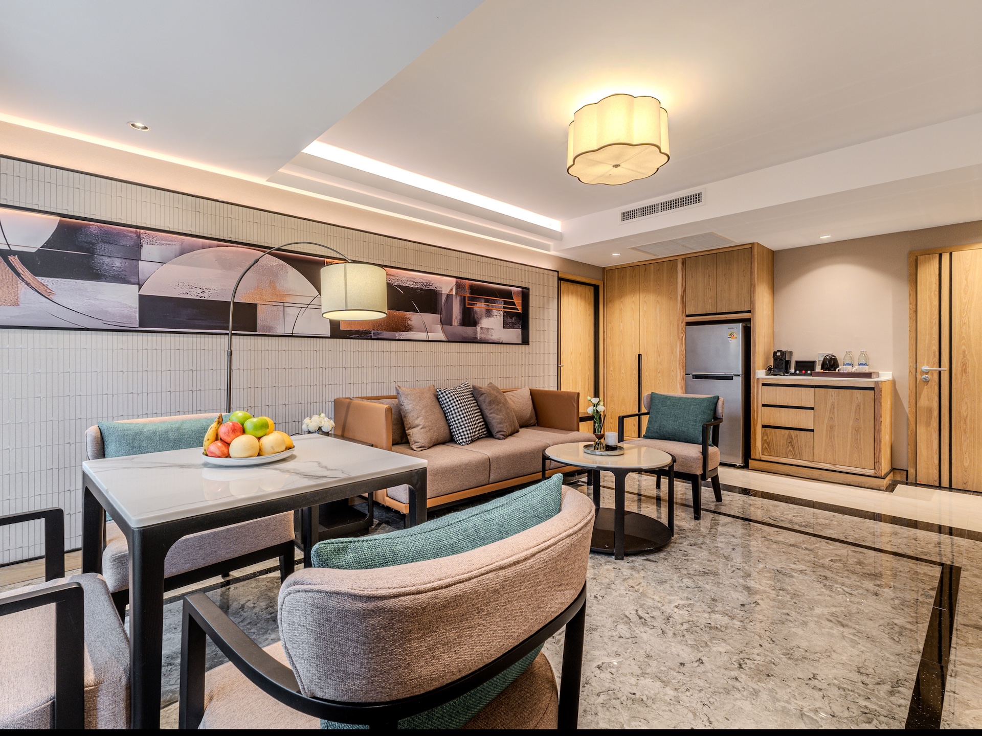 Grand Family Connecting Suite